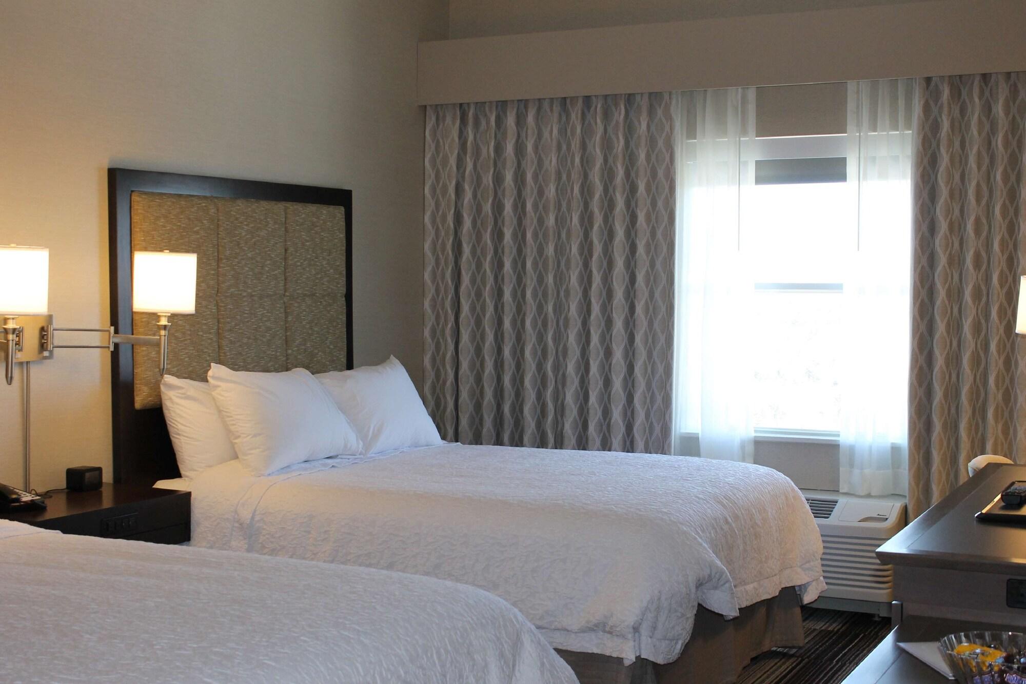 Hampton Inn By Hilton Oxford, Me Buitenkant foto