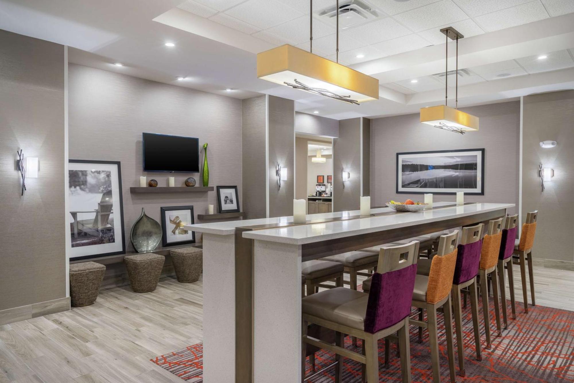 Hampton Inn By Hilton Oxford, Me Buitenkant foto