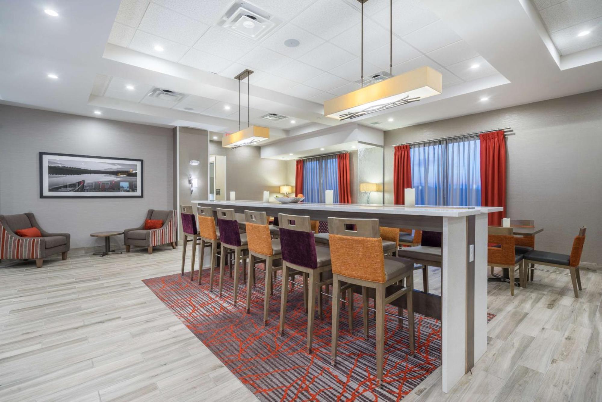 Hampton Inn By Hilton Oxford, Me Buitenkant foto